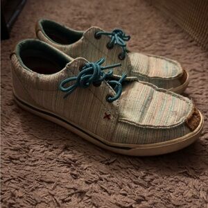 Twisted X Men's Striped Sneakers with Teal Laces